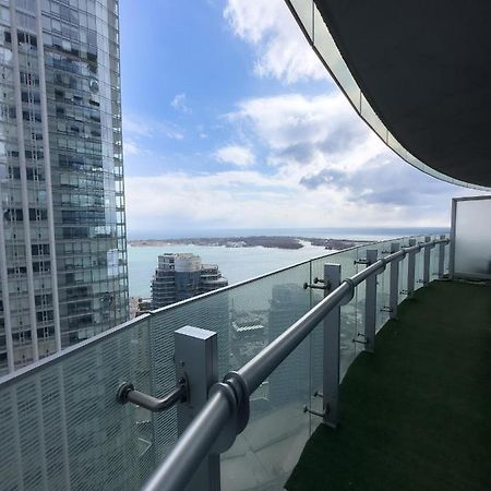 Luxury 2 Bedrooms With Lakeview Cn Tower Entertainment District Rogers Centre 多伦多 外观 照片