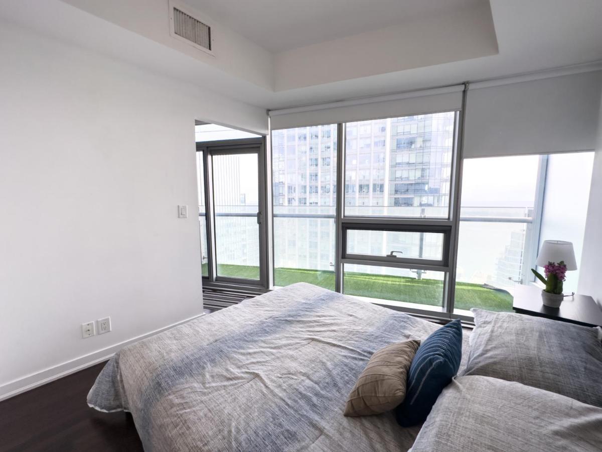 Luxury 2 Bedrooms With Lakeview Cn Tower Entertainment District Rogers Centre 多伦多 外观 照片