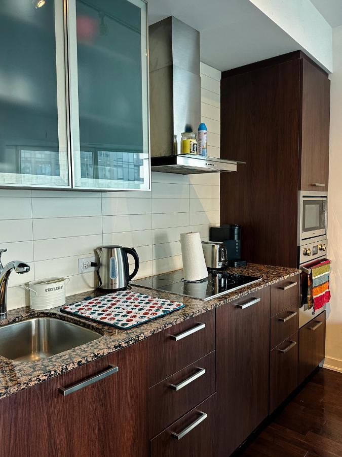 Luxury 2 Bedrooms With Lakeview Cn Tower Entertainment District Rogers Centre 多伦多 外观 照片